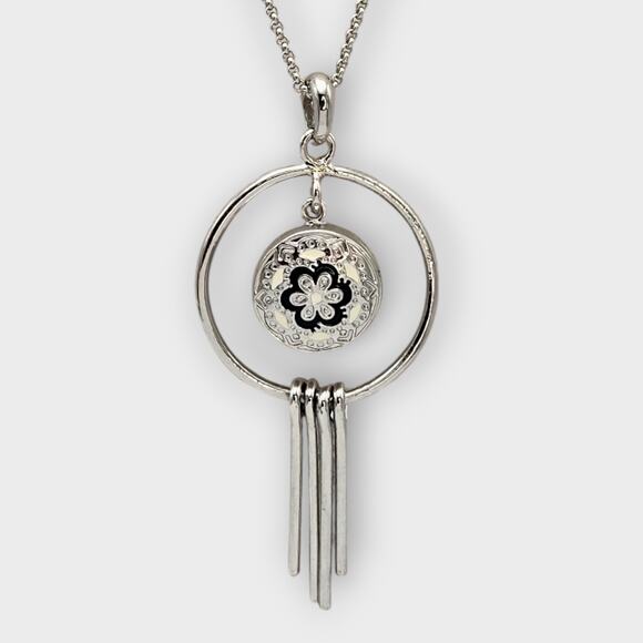 Geometric Floral Pendant Silver Necklace – Modern Boho Layered Style - Picture 4 of 8